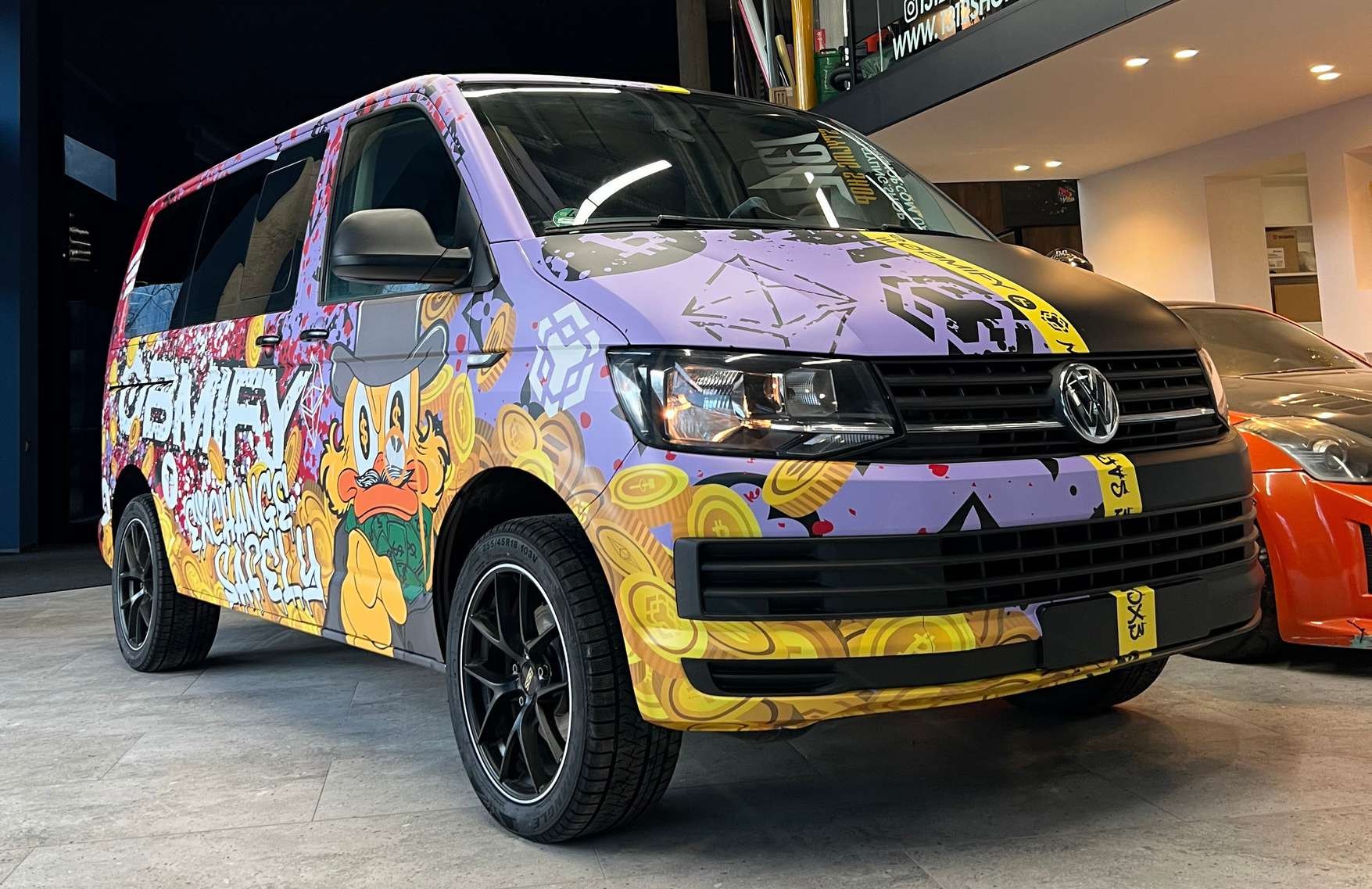 VW Multivan livery
